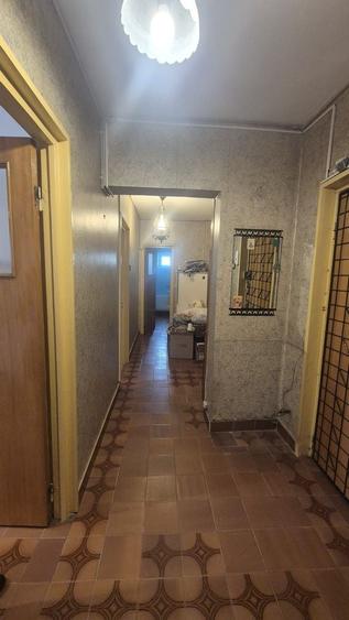 Apartament cu 4 camere decomandat, mobilat în Iancului