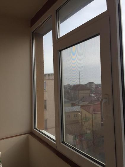 Apartament cu 3 camere decomandat în Broșteni