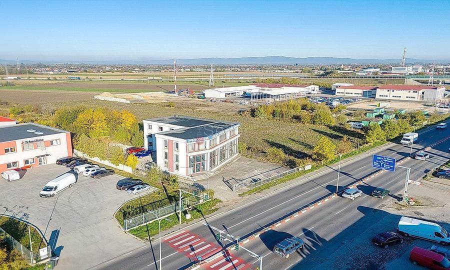 Spațiu comercial, de 880 mp, în Exterior Nord
