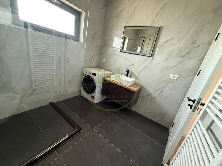 Apartament cu 3 camere decomandat, mobilat în Exterior Est