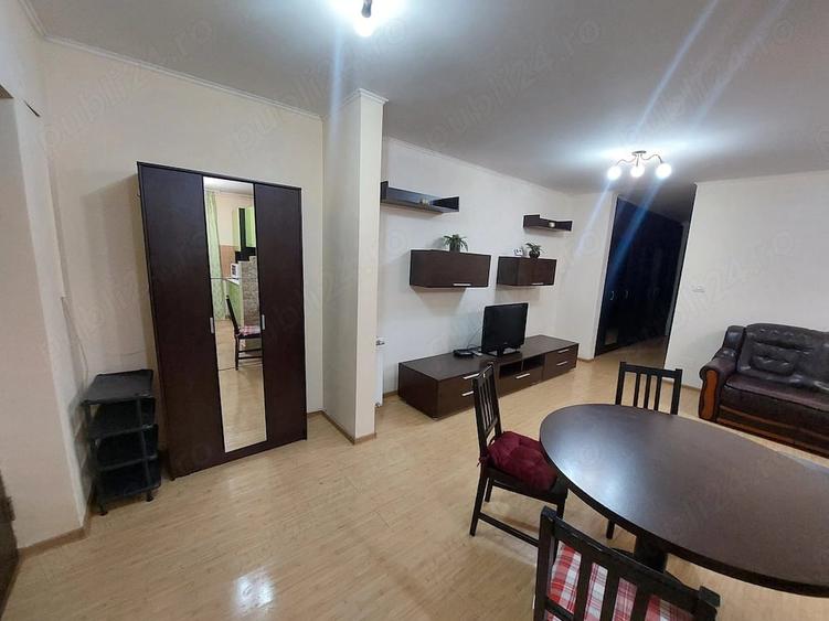 Apartament cu 3 camere decomandat în Micălaca