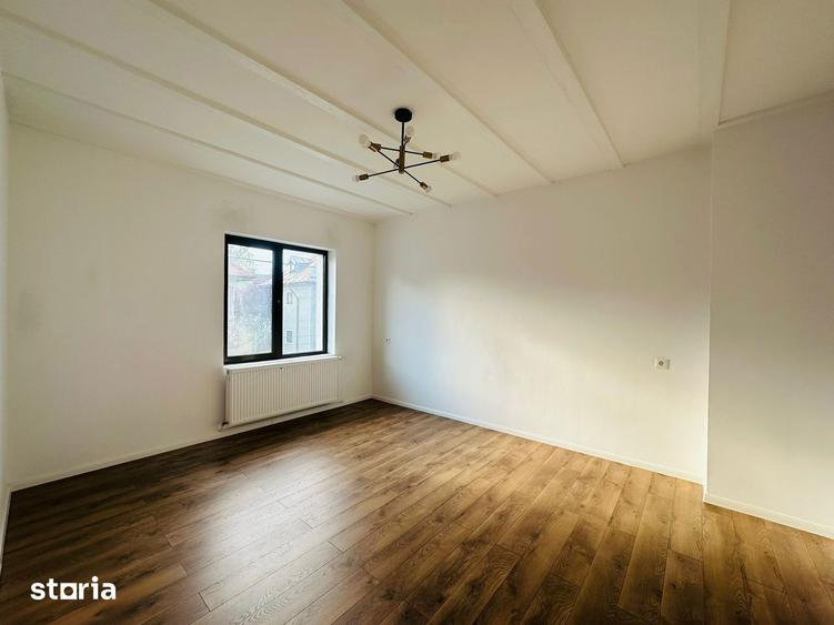 Casă cu 5 camere cu Canalizare în Floreasca