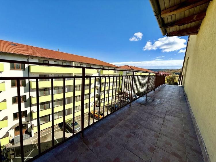 Apartament cu 2 camere decomandat în Florești