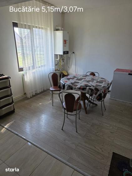 Casă cu 4 camere cu Teren 500 Mp în Central