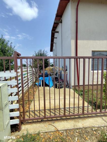 Casă cu 5 camere cu Teren 280 Mp în Vidra