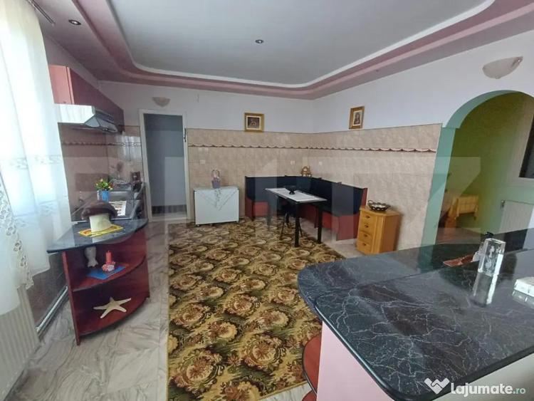 Casa cu 8 camere, 400 mp, 15 ari teren, Salcea - 4
