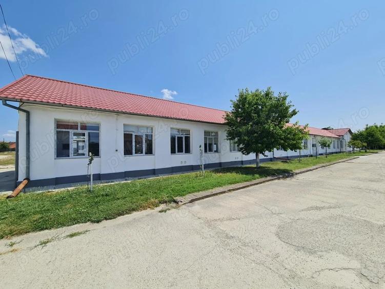Spațiu comercial, de 1,059 mp, în Lugoj