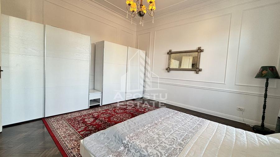 Apartament cu 3 camere semidecomandat, mobilat în Traian