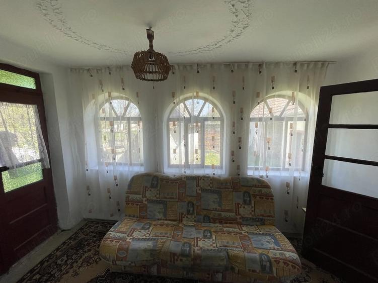 Casă cu Teren 957 Mp în Bobâlna