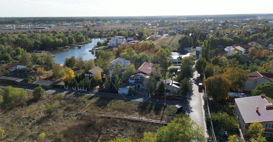 Spațiu comercial, de 474 mp, în Snagov