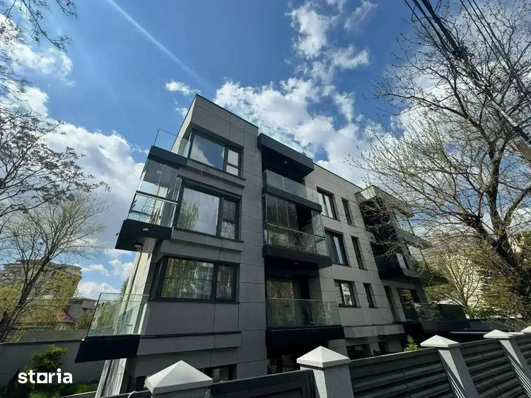 Apartament cu 4 camere în Centrul Civic