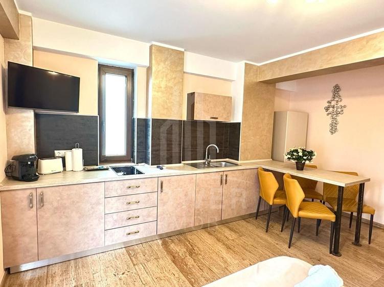 Afacere regim hotelier de vânzare  -zona centrala - 13