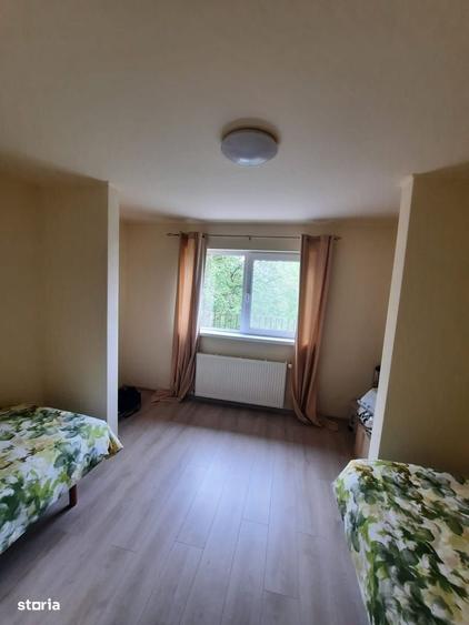 Casă cu 4 camere cu Teren 8142 Mp în Oarda