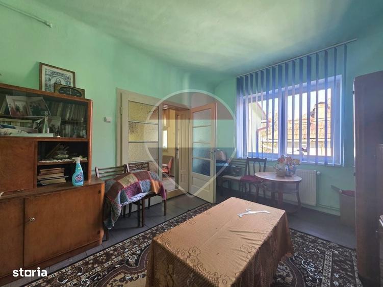 Casă cu 4 camere cu Teren 602 Mp în Central