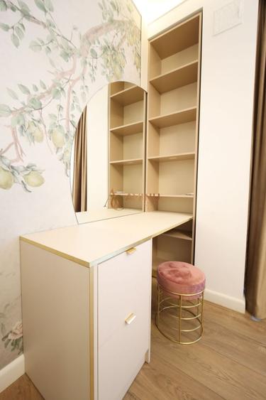 Apartament cu 4 camere în Sud-Vest