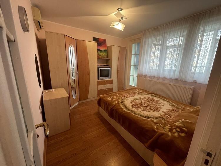 Apartament cu 3 camere semidecomandat în Țiglina 1