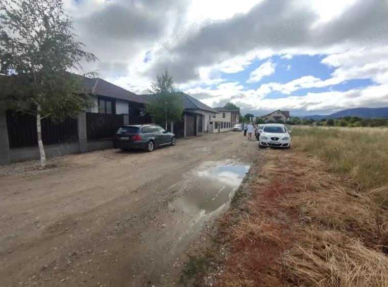 Teren de 6000 mp, în Central