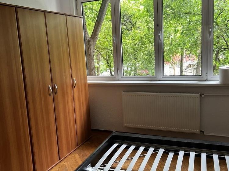 Apartament cu 2 camere decomandat, mobilat în Arcul de Triumf