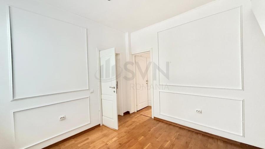 Casă individuală cu 10 camere cu Teren 200 Mp în Kiseleff