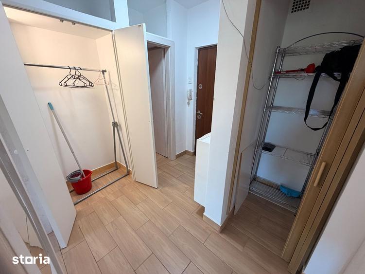 Apartament cu 2 camere decomandat în Titan