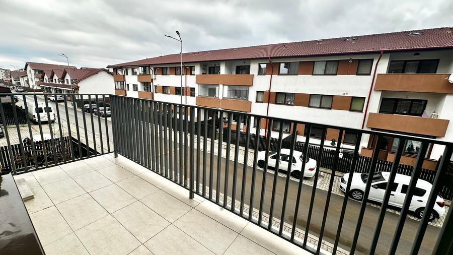 Garsonieră decomandată, mobilată în Sânpetru