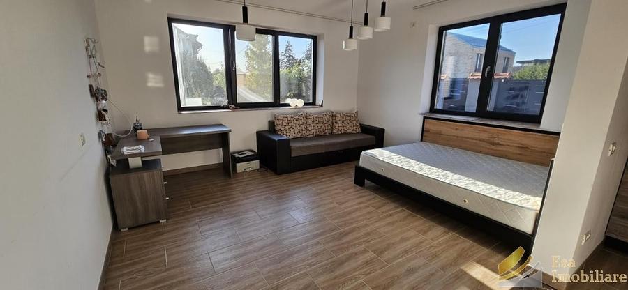 Casă cu 1 camere cu Teren 20 Mp în Central