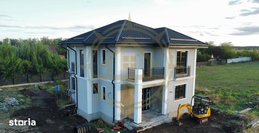 Casă cu 5 camere cu Teren 500 Mp în Corbeanca