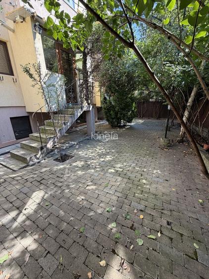 Apartament tip Duplex de 135 mp, 250 mp gradina, 3 locuri de paracare - 1141 E/mp