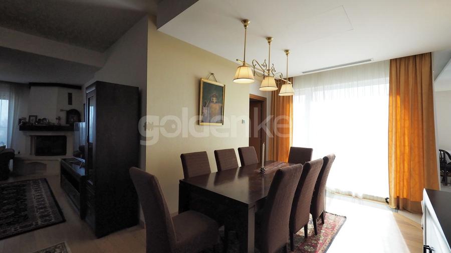 Apartament cu 4 camere decomandat, mobilat în Aviatorilor