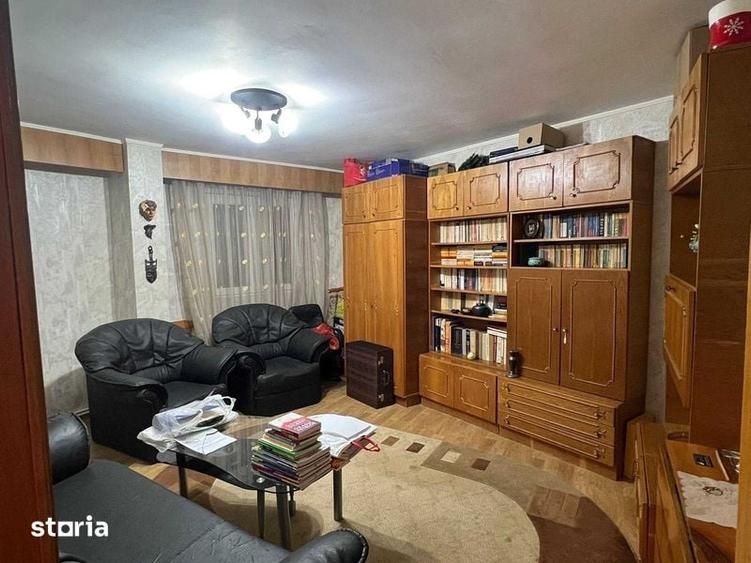 Apartament 3 camere Blvd. Independentei Stradal et 1/4 - 1