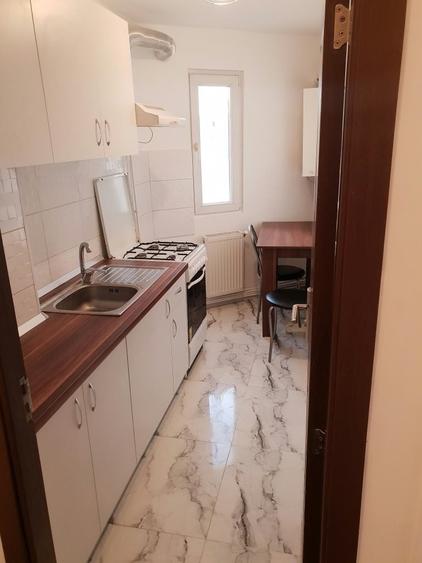 Inchiriez apartament cu 2 camere Pistruiatu Viziru 1 - 4