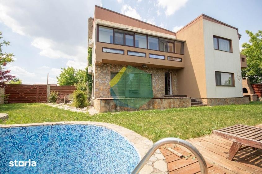 Casă cu 4 camere cu Teren 400 Mp în Ferme