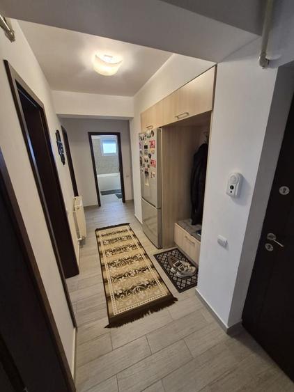 Apartament cu 2 camere decomandat în Metalurgiei