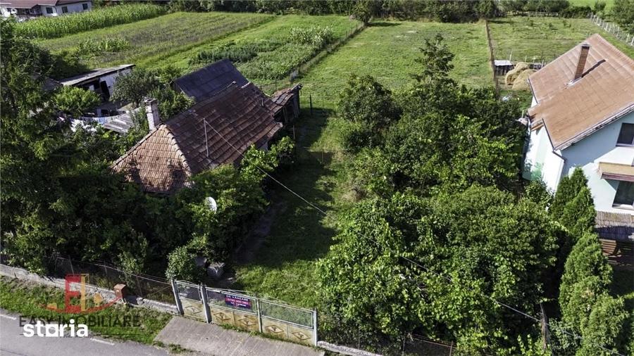 Casă cu 2 camere cu Teren 1962 Mp în Ernei