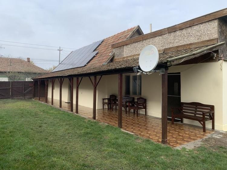 Casă cu 2 camere cu Teren 1400 Mp în Dorobanți