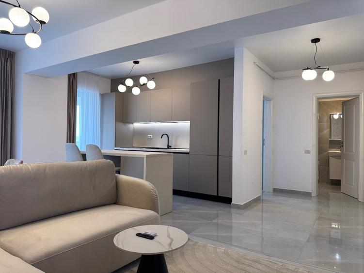 Apartament cu 2 camere decomandat, mobilat în Parcul Carol