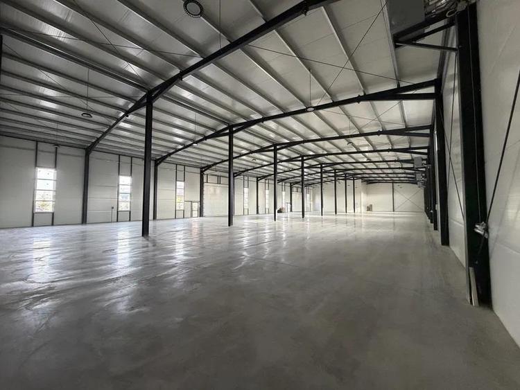 Spațiu industrial, de 1,500 mp, în Apahida