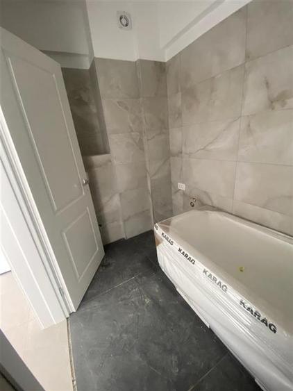 Garsonieră decomandată în Bucium