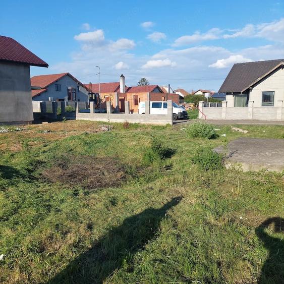 Casă cu 3 camere cu Teren 500 Mp în Sânmihaiu German