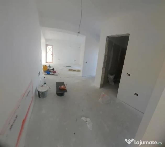 Casă cu 3 camere cu Teren 320 Mp în Vârteju