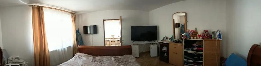 Casă cu 5 camere în Central