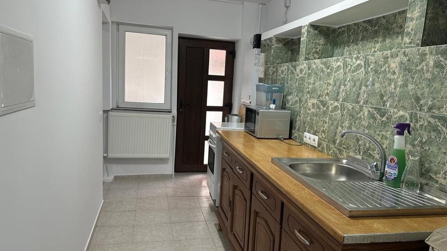 Casă cu 3 camere cu Teren 148 Mp în Colentina
