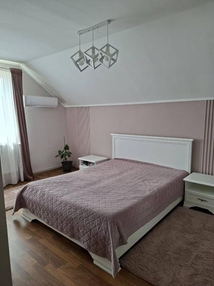 Casă individuală cu 5 camere cu Canalizare în Corunca