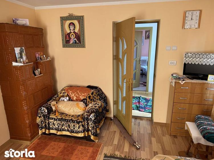 Casă cu 3 camere cu Teren 80 Mp în Cornu Luncii