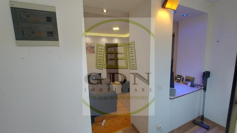 Casă individuală cu 3 camere cu Canalizare în Centrul Civic