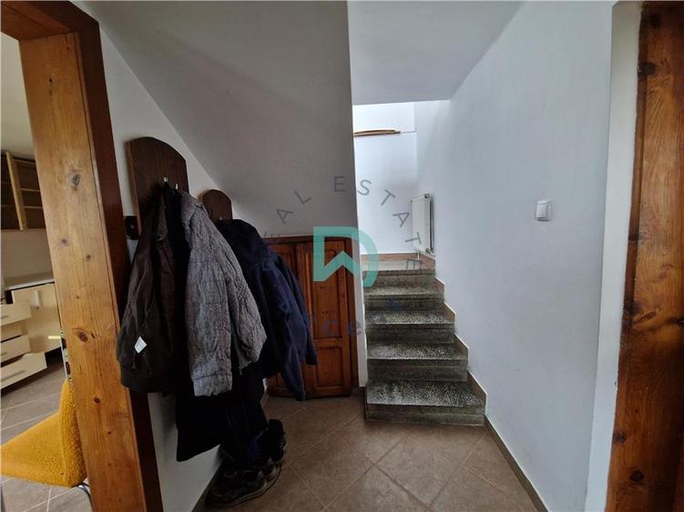 Casă individuală cu 4 camere cu Teren 240 Mp în Noua