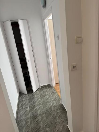 Apartament cu 2 camere decomandat în Astra