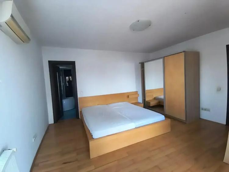 Casă cu 5 camere cu Teren 416 Mp în Central