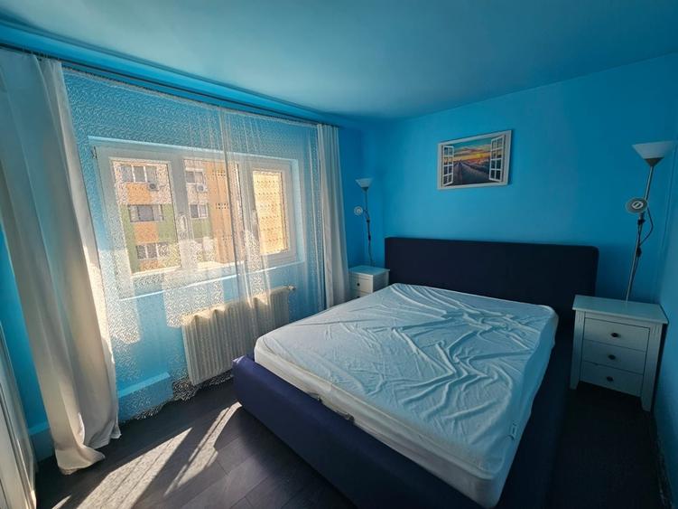 Apartament cu 3 camere semidecomandat în Spitalul Județean