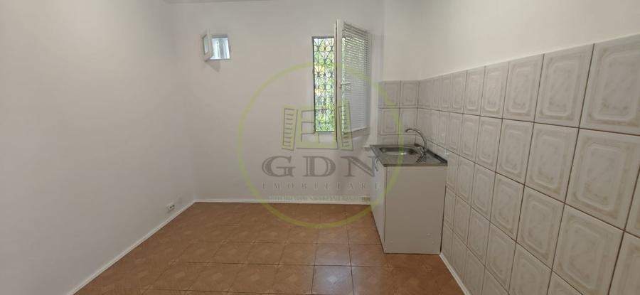 Apartament cu 2 camere semidecomandat în Brazda lui Novac